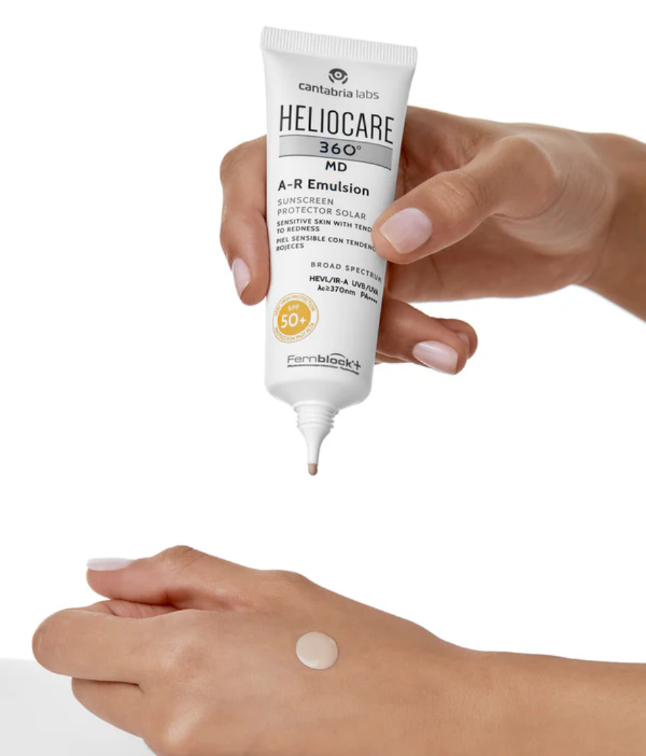 Heliocare A-R Emulsion SPF Swatch Texture